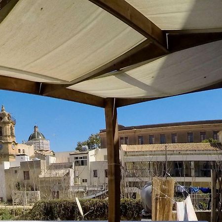 Le Dimore Del Saraceno - Al Falso Pepe Mazara del Vallo Exterior foto