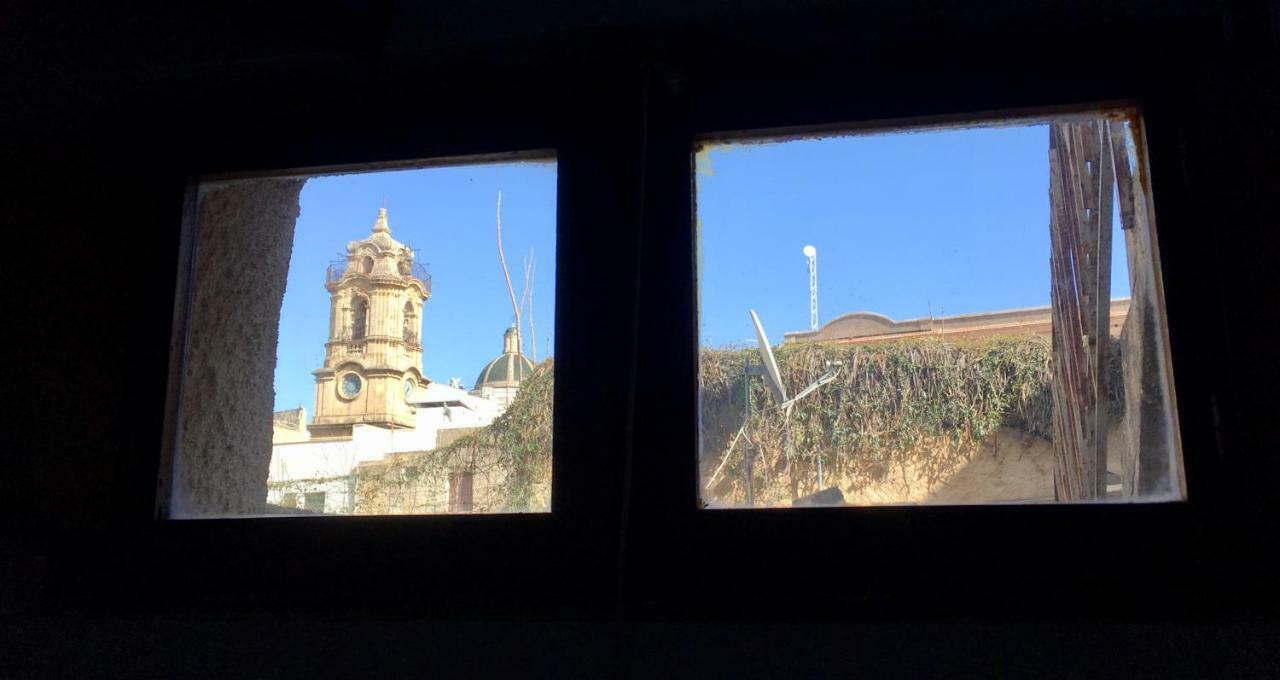 Le Dimore Del Saraceno - Al Falso Pepe Mazara del Vallo Exterior foto