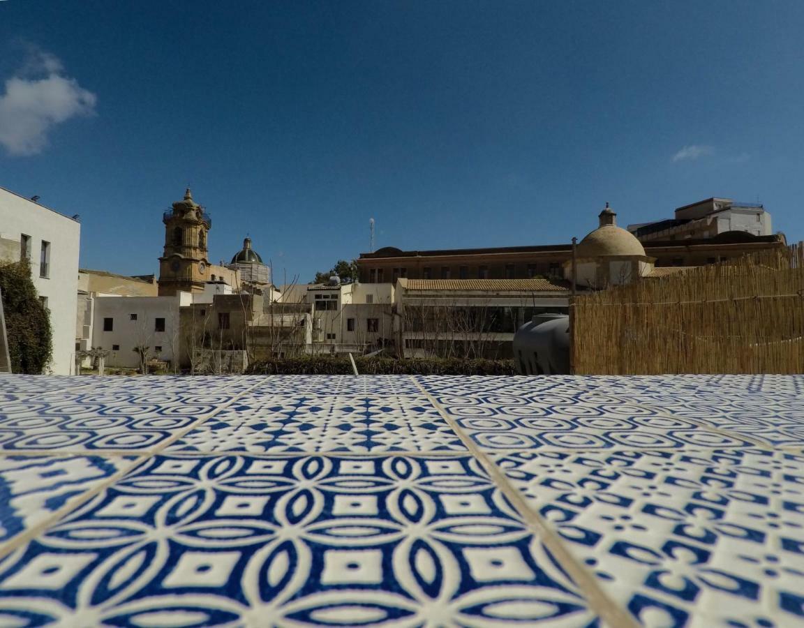 Le Dimore Del Saraceno - Al Falso Pepe Mazara del Vallo Exterior foto